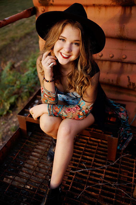 Top High School Senior Photographers Toledo Sylvania Northview, Perrysburg, Clay High School, Anthony Wayne High School, Ottawa Hills School