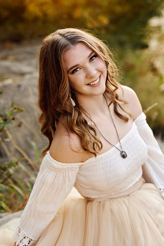 Top High School Senior Photographers Toledo Sylvania Northview, Perrysburg, Clay High School, Anthony Wayne High School, Ottawa Hills School