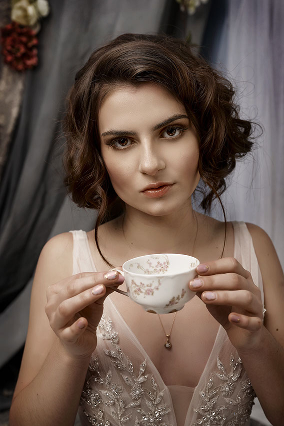 Ann Arbor Michigan and the greater Metro Detroit area, and offering unique Teen and High School Senior Portraits. Garden City High School in Gar