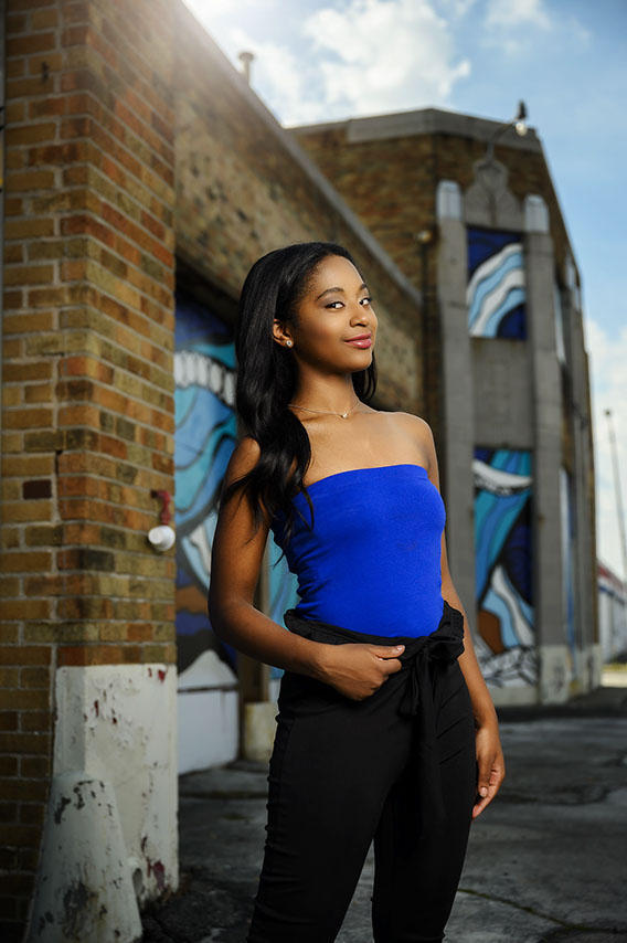 Top High School Senior Photographers Toledo Sylvania Northview, Perrysburg, Clay High School, Anthony Wayne High School, Ottawa Hills School