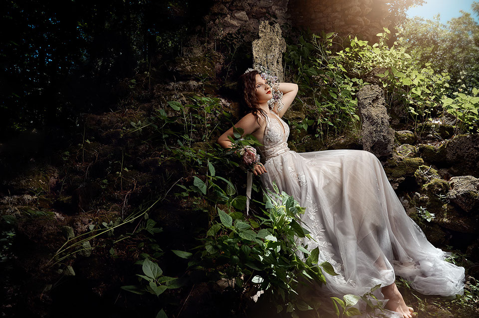 Ann Arbor Michigan and the greater Metro Detroit area, and offering unique Teen and High School Senior Portraits. Garden City High School in Gar