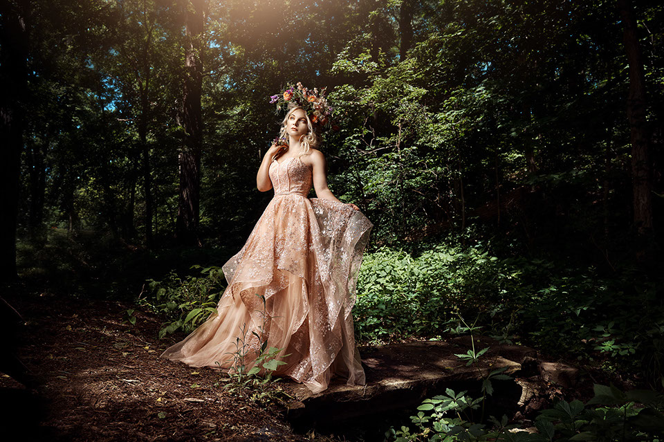 Ann Arbor Michigan and the greater Metro Detroit area, and offering unique Teen and High School Senior Portraits. Garden City High School in Gar