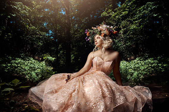 Ann Arbor Michigan and the greater Metro Detroit area, and offering unique Teen and High School Senior Portraits. Garden City High School in Gar