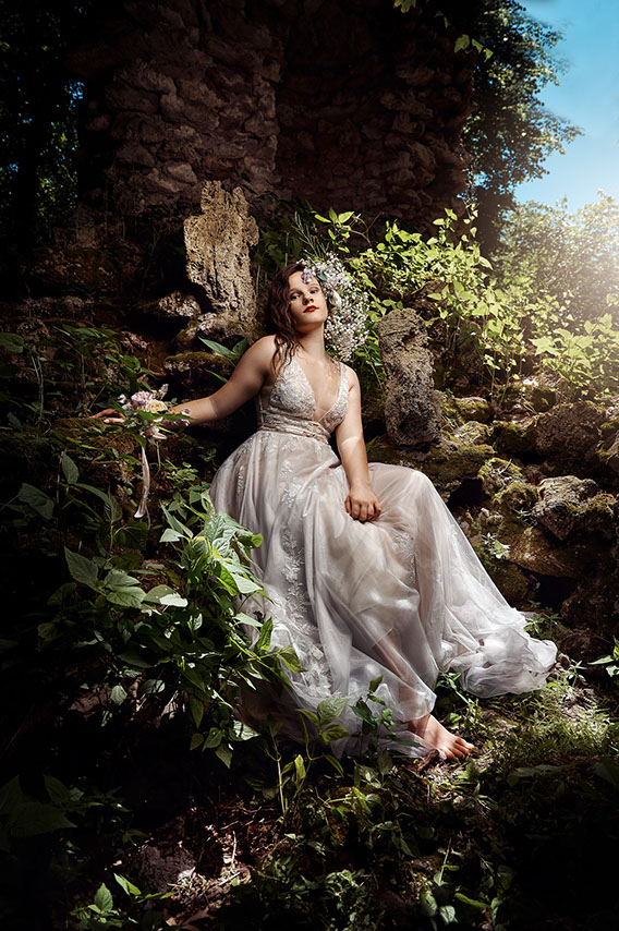 Ann Arbor Michigan and the greater Metro Detroit area, and offering unique Teen and High School Senior Portraits. Garden City High School in Gar