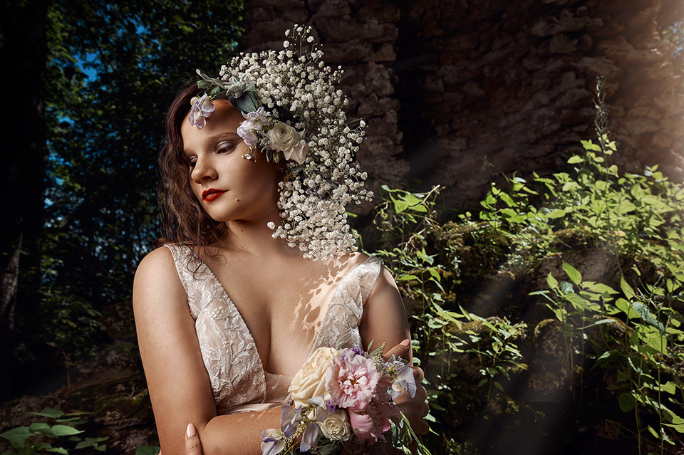 Ann Arbor Michigan and the greater Metro Detroit area, and offering unique Teen and High School Senior Portraits. Garden City High School in Gar