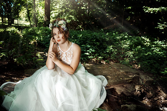 Ann Arbor Michigan and the greater Metro Detroit area, and offering unique Teen and High School Senior Portraits. Garden City High School in Gar