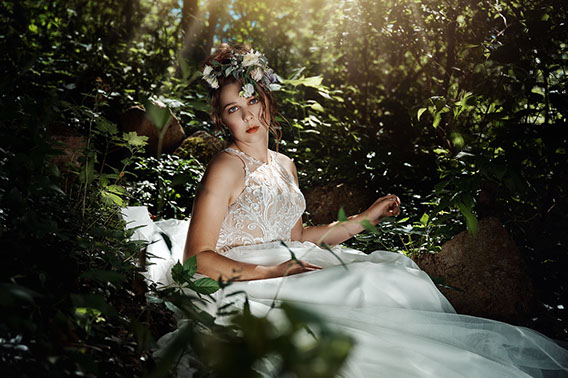 Ann Arbor Michigan and the greater Metro Detroit area, and offering unique Teen and High School Senior Portraits. Garden City High School in Gar