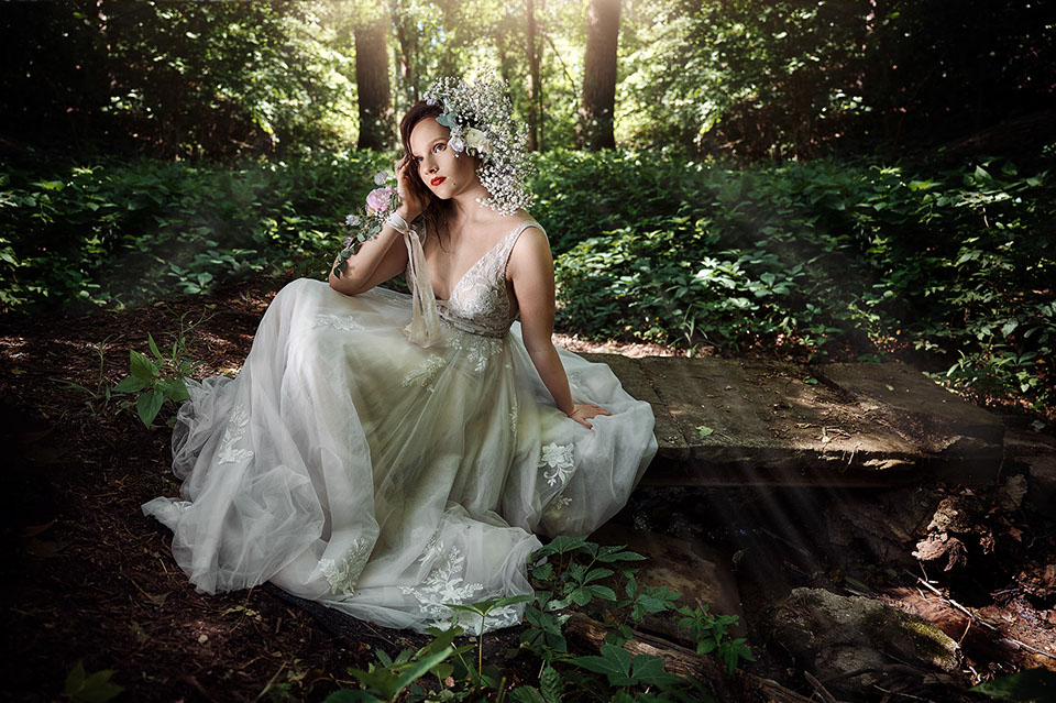 Ann Arbor Michigan and the greater Metro Detroit area, and offering unique Teen and High School Senior Portraits. Garden City High School in Gar