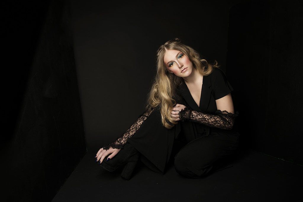 Top 10 High School Senior Photographers Sylvania Northview, Perrysburg, Clay High High School, Anthony Wayne High School, Ottawa Hills High