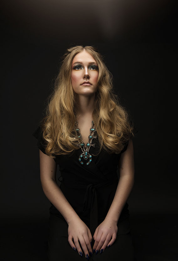 Top 10 High School Senior Photographers Sylvania Northview, Perrysburg, Clay High High School, Anthony Wayne High School, Ottawa Hills High