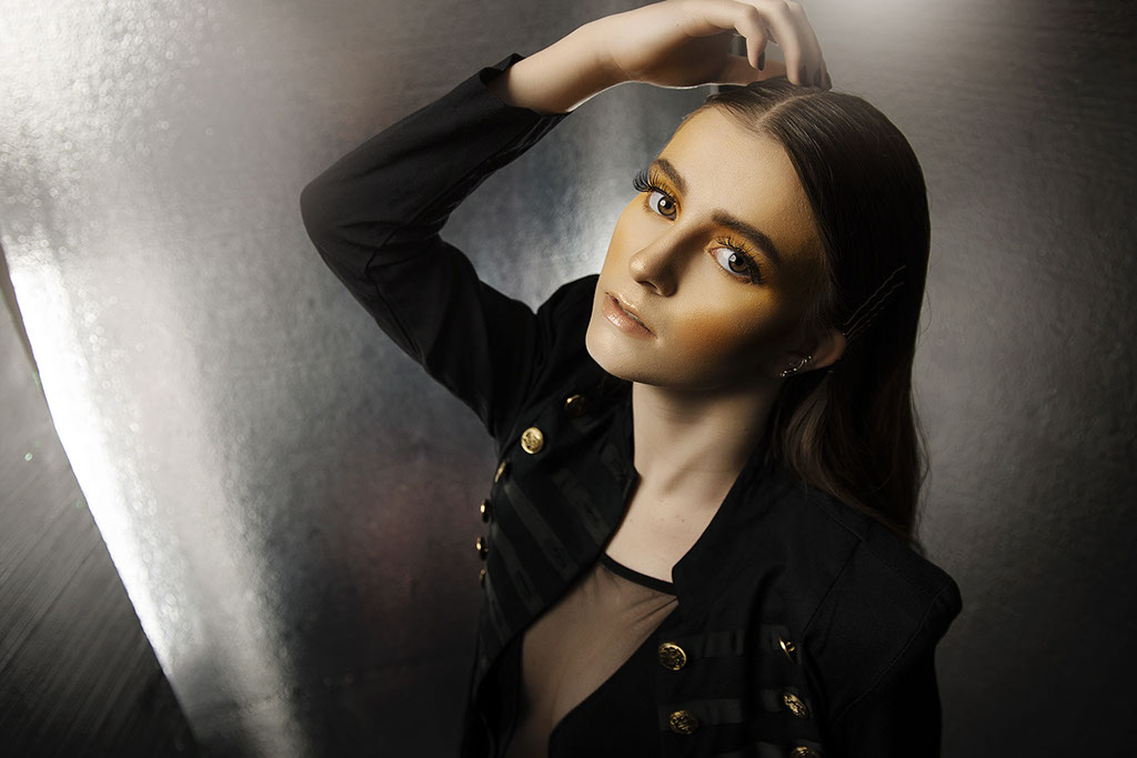 Top 10 High School Senior Photographers Sylvania Northview, Perrysburg, Clay High High School, Anthony Wayne High School, Ottawa Hills High