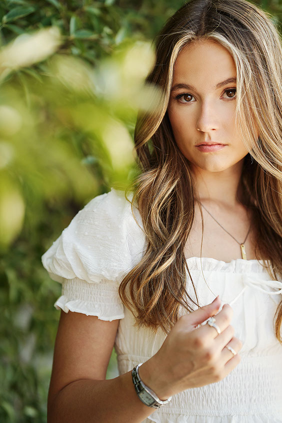 High School Senior Photographers Sylvania Northview, Perrysburg, Bedford High School, Anthony Wayne High School, Ottawa Hills High School