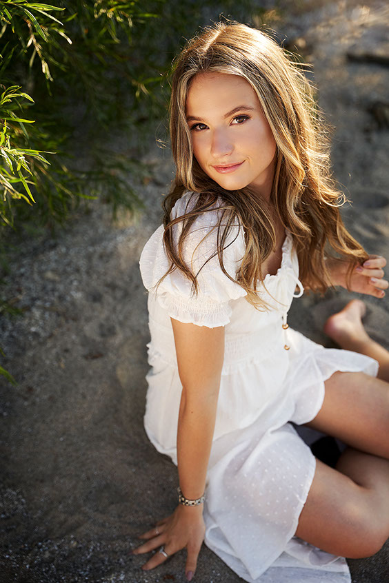 High School Senior Photographers Sylvania Northview, Perrysburg, Bedford High School, Anthony Wayne High School, Ottawa Hills High School