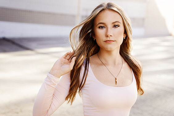 High School Senior Photographers Sylvania Northview, Perrysburg, Bedford High School, Anthony Wayne High School, Ottawa Hills High School