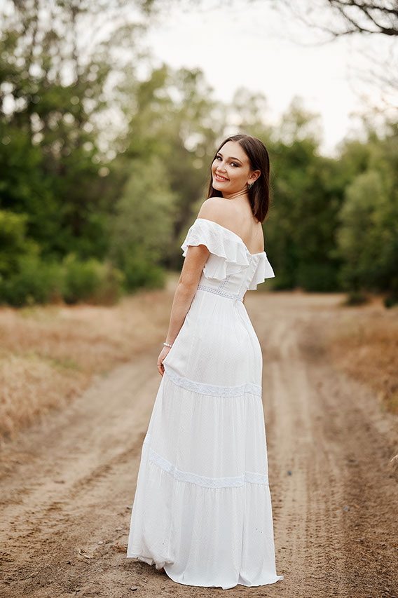 High School Senior Photographers Sylvania Northview, Perrysburg, Bedford High School, Anthony Wayne High School, Ottawa Hills High School