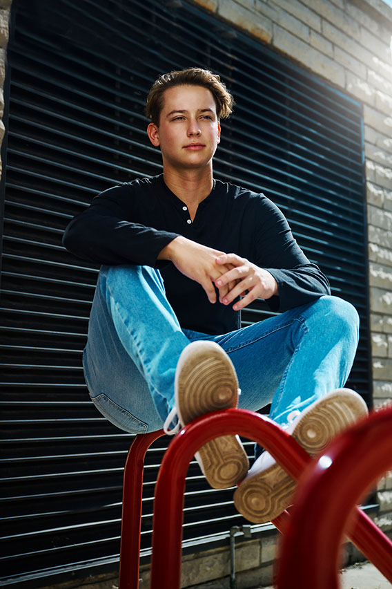 High School Senior Photographers Sylvania Northview, Perrysburg, Bedford High School, Anthony Wayne High School, Ottawa Hills High School