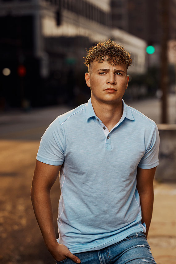 High School Senior Photographers Sylvania Northview, Perrysburg, Bedford High School, Anthony Wayne High School, Ottawa Hills High School