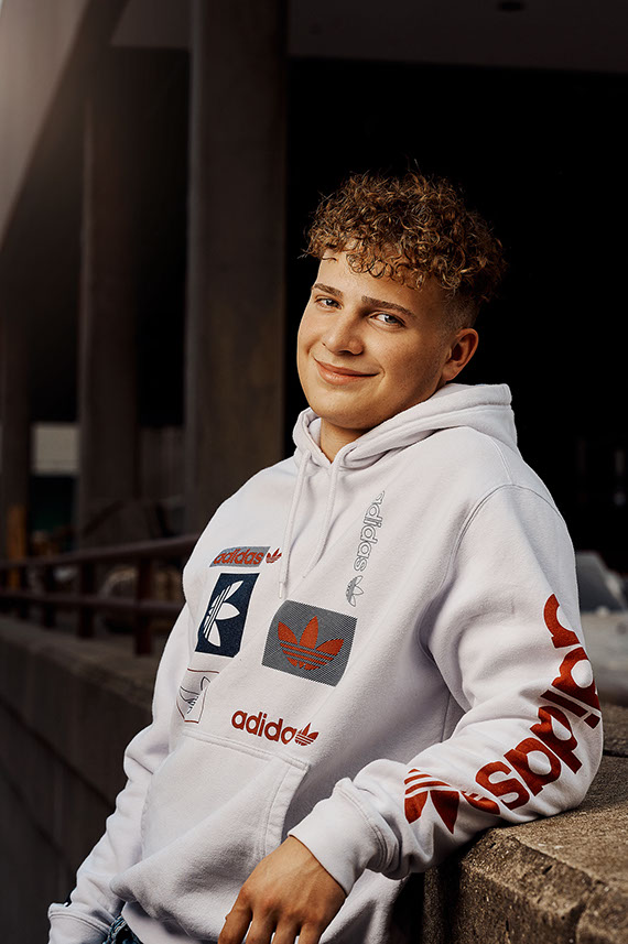 High School Senior Photographers Sylvania Northview, Perrysburg, Bedford High School, Anthony Wayne High School, Ottawa Hills High School