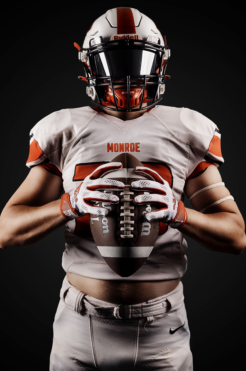 High School Senior Photographers Sylvania Northview, Perrysburg, Bedford High School, Anthony Wayne High School, Ottawa Hills High School