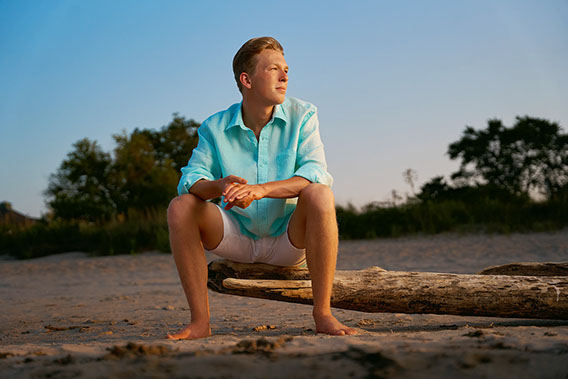 High School Senior Photographers Sylvania Northview, Perrysburg, Bedford High School, Anthony Wayne High School, Ottawa Hills High School