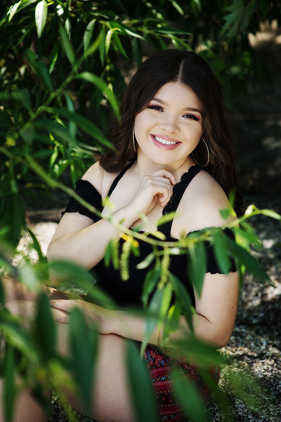 Ann Arbor Michigan and the greater Metro Detroit area, and offering unique Teen and High School Senior Portraits. Garden City High School in Gar