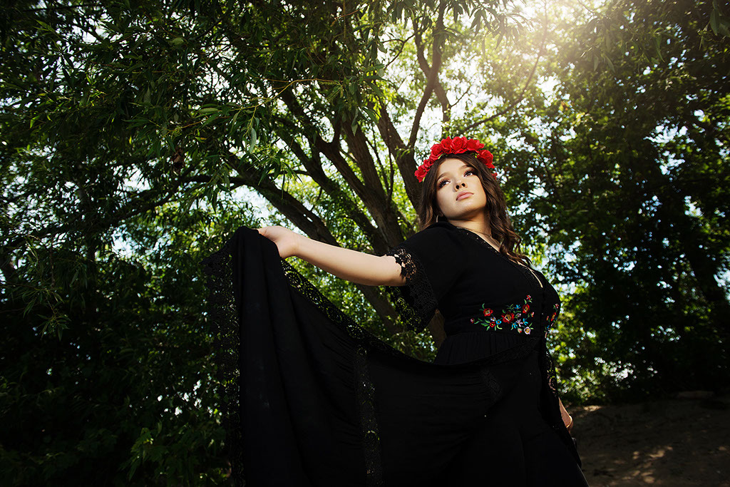 Ann Arbor Michigan and the greater Metro Detroit area, and offering unique Teen and High School Senior Portraits. Garden City High School in Gar