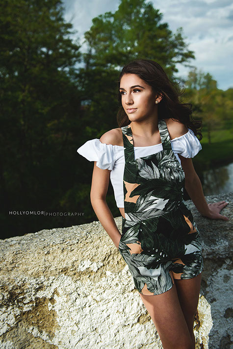 The Best High School Senior Photographers Sylvania Northview, Perrysburg, Bedford High School, Anthony Wayne High School, Ottawa Hills High