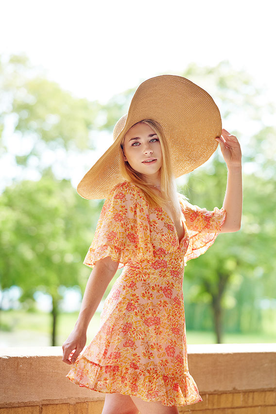 Senior Pictures Near Me Top High School Senior Photographers Toledo Sylvania Northview, Perrysburg, Clay High School, Anthony Wayne High School