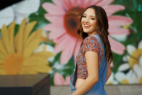 Senior Pictures Near Me Top High School Senior Photographers Toledo Sylvania Northview, Perrysburg, Clay High School, Anthony Wayne High School