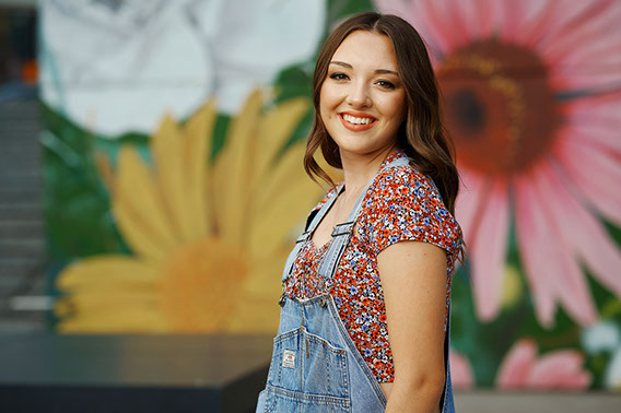 Senior Pictures Near Me Top High School Senior Photographers Toledo Sylvania Northview, Perrysburg, Clay High School, Anthony Wayne High School