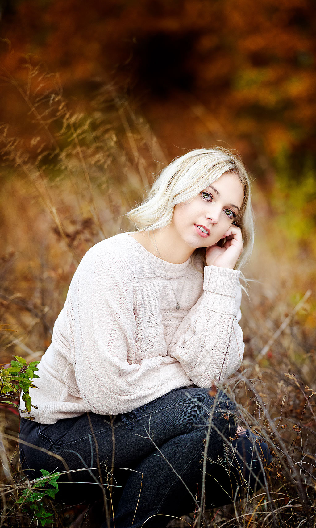 Senior Pictures Near Me Top High School Senior Photographers Toledo Sylvania Northview, Perrysburg, Clay High School, Anthony Wayne High School,