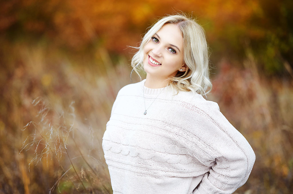 Senior Pictures Near Me Top High School Senior Photographers Toledo Sylvania Northview, Perrysburg, Clay High School, Anthony Wayne High School,