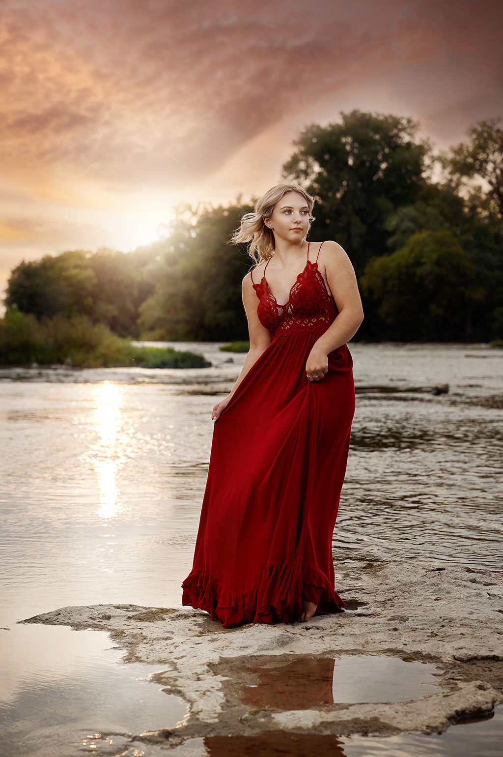 Senior Pictures Near Me Top High School Senior Photographers Toledo Sylvania Northview, Perrysburg, Clay High School, Anthony Wayne High School,