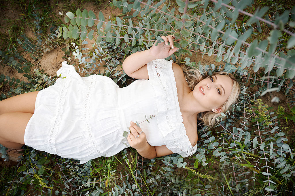 Senior Pictures Near Me Top High School Senior Photographers Toledo Sylvania Northview, Perrysburg, Clay High School, Anthony Wayne High School,