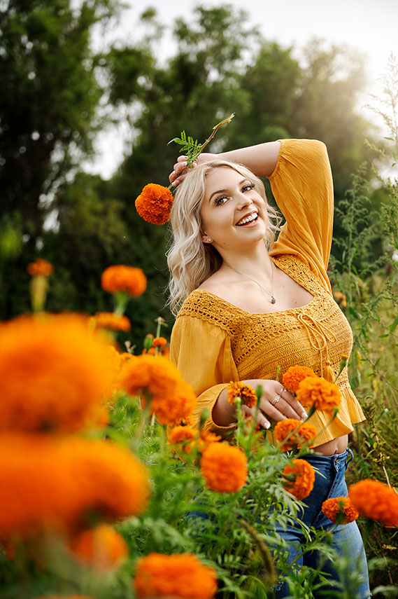 Senior Pictures Near Me Top High School Senior Photographers Toledo Sylvania Northview, Perrysburg, Clay High School, Anthony Wayne High School,