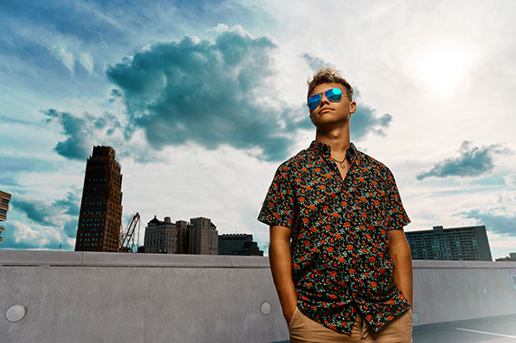 Senior Pictures Near Me Top High School Senior Photographers Toledo Sylvania Northview, Perrysburg, Clay High School, Anthony Wayne High School,