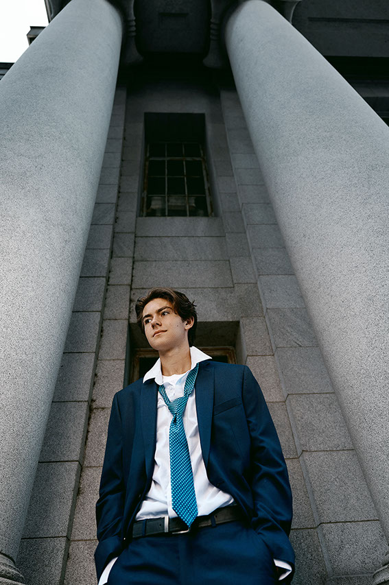 Senior Pictures Near Me Top High School Senior Photographers Toledo Sylvania Northview, Perrysburg, Clay High School, Anthony Wayne High School,