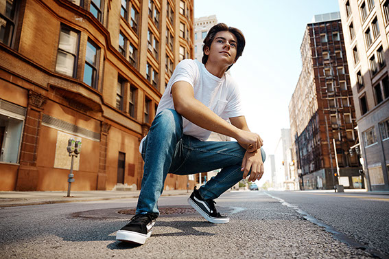 Senior Pictures Near Me Top High School Senior Photographers Toledo Sylvania Northview, Perrysburg, Clay High School, Anthony Wayne High School,