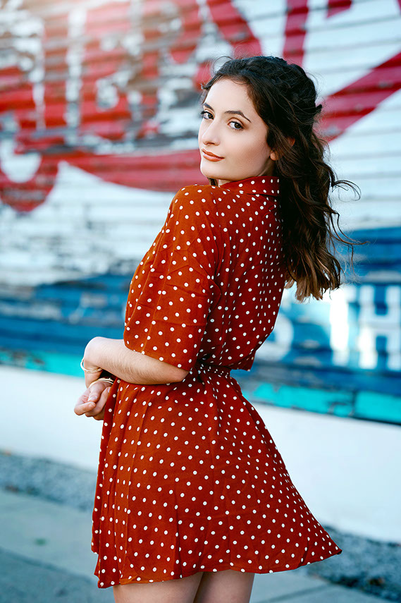 Senior Pictures Near Me Top High School Senior Photographers Toledo Sylvania Northview, Perrysburg, Clay High School, Anthony Wayne High School,