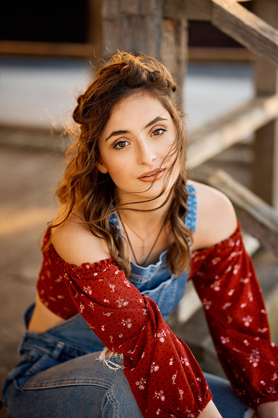 Senior Pictures Near Me Top High School Senior Photographers Toledo Sylvania Northview, Perrysburg, Clay High School, Anthony Wayne High School,