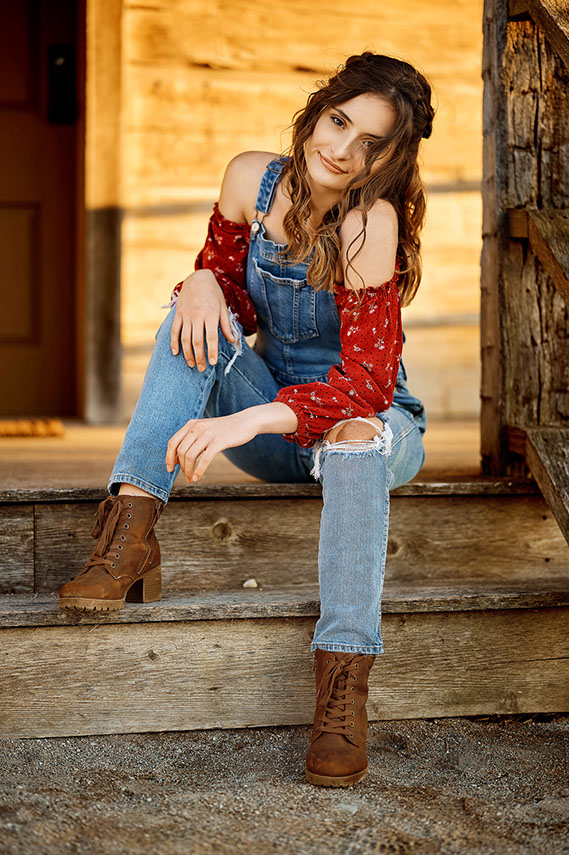 Senior Pictures Near Me Top High School Senior Photographers Toledo Sylvania Northview, Perrysburg, Clay High School, Anthony Wayne High School,
