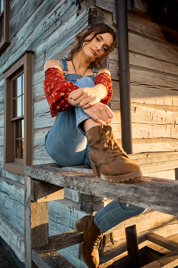 Senior Pictures Near Me Top High School Senior Photographers Toledo Sylvania Northview, Perrysburg, Clay High School, Anthony Wayne High School,