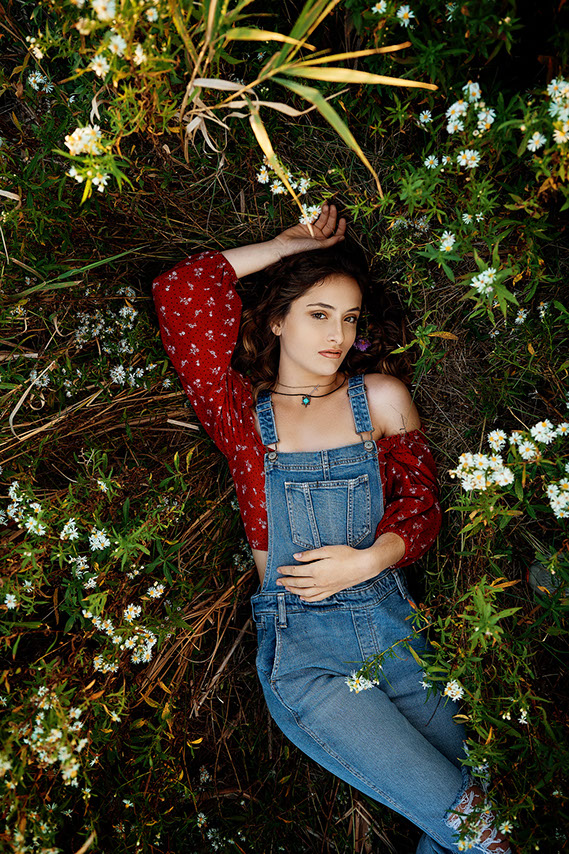 Senior Pictures Near Me Top High School Senior Photographers Toledo Sylvania Northview, Perrysburg, Clay High School, Anthony Wayne High School,