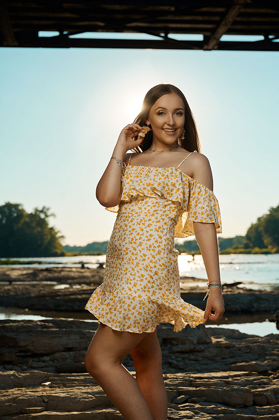 Senior Pictures Near Me Top High School Senior Photographers Toledo Sylvania Northview, Perrysburg, Clay High School, Anthony Wayne High School,