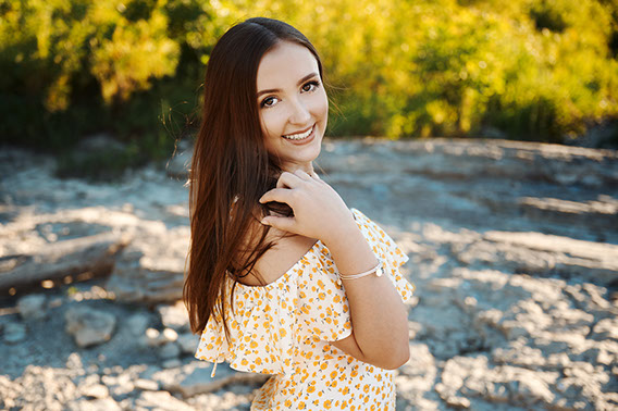 Senior Pictures Near Me Top High School Senior Photographers Toledo Sylvania Northview, Perrysburg, Clay High School, Anthony Wayne High School,