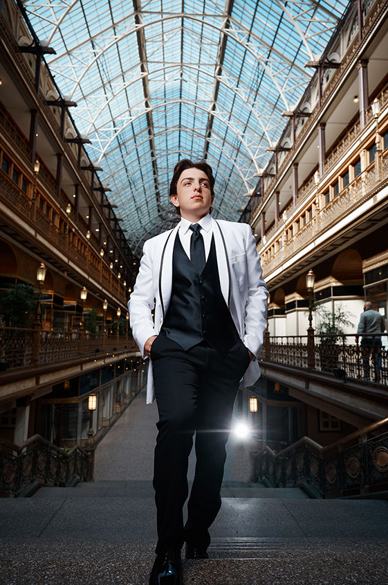 Top High School Senior Photographers Toledo Sylvania Northview, Perrysburg, Clay High School Anthony Wayne High School, Ottawa Hills High School