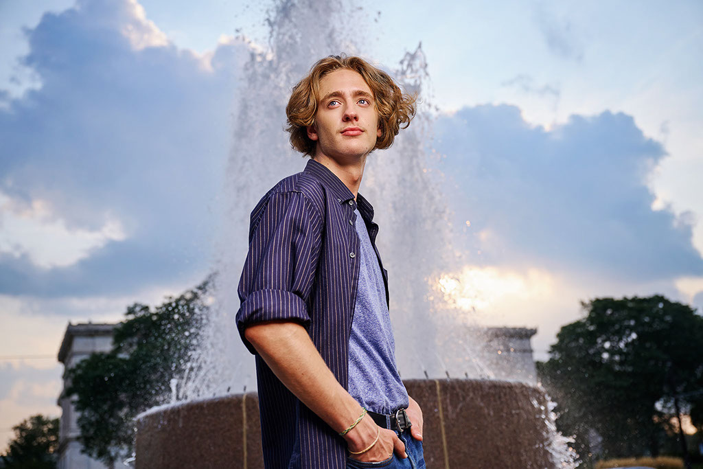 High School Senior Photographers Sylvania Northview, Perrysburg, Bedford High School, Anthony Wayne High School, Ottawa Hills High School