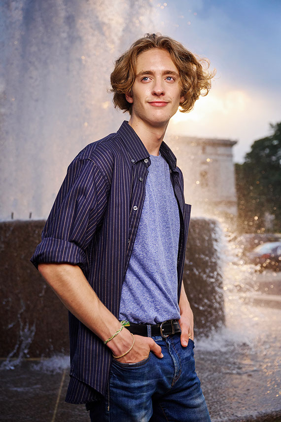 High School Senior Photographers Sylvania Northview, Perrysburg, Bedford High School, Anthony Wayne High School, Ottawa Hills High School