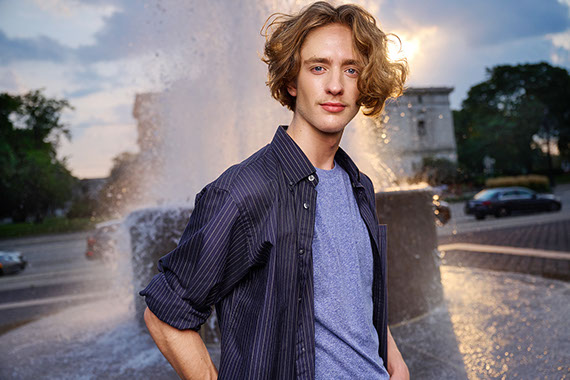 High School Senior Photographers Sylvania Northview, Perrysburg, Bedford High School, Anthony Wayne High School, Ottawa Hills High School