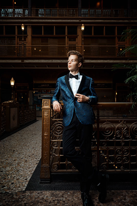 Top High School Senior Photographers Toledo Sylvania Northview, Perrysburg, Clay High School Anthony Wayne High School, Ottawa Hills High School